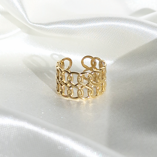 Bague doré en acier inoxydable, modèle Andréas , disponible à Paris.
