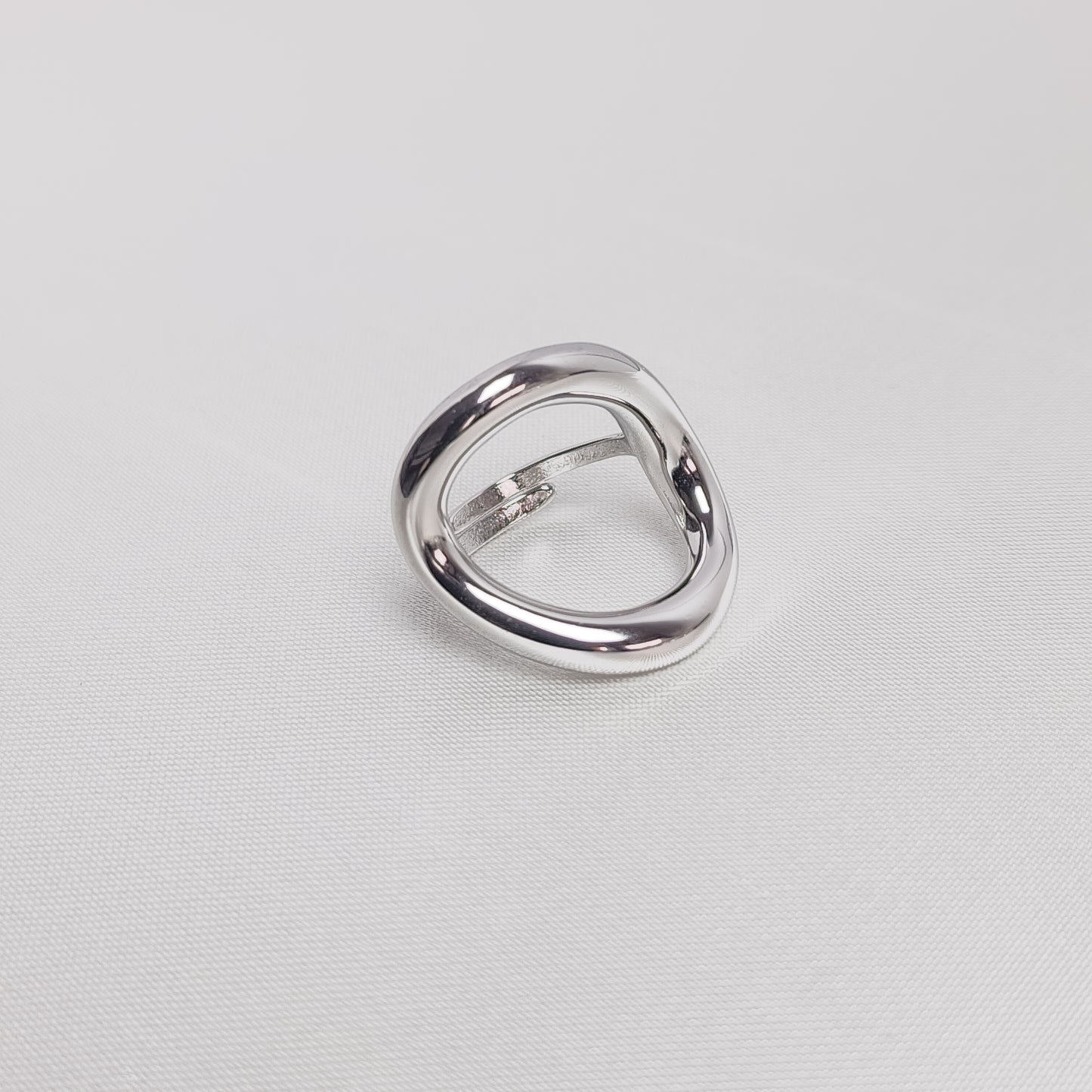 bague camille argent en acier inoxydable, modèle aurore, disponible à Paris.
