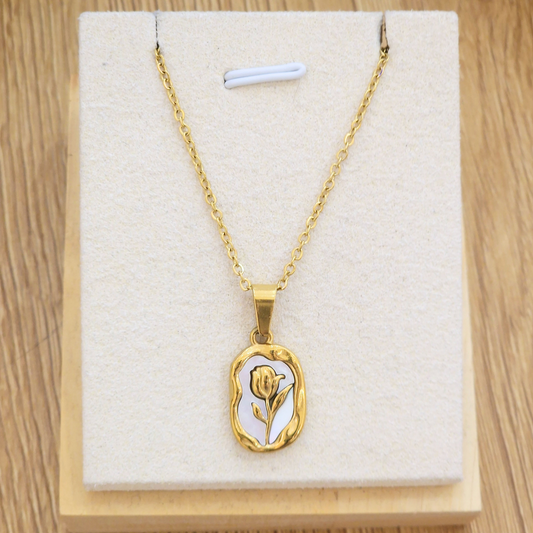 Collier Rosa