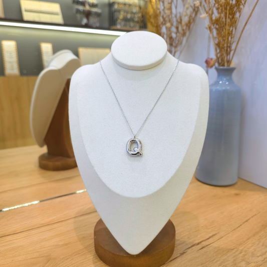 Collier initiale argenté